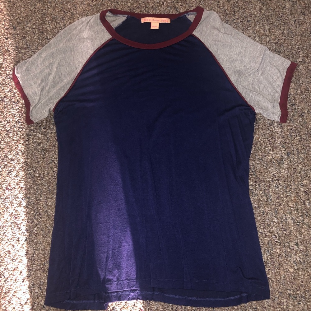 Navy blue tee